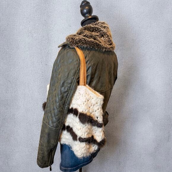 Y2K Knit Faux Fur Mid Size Shoulder Bag - Picture 3 of 7